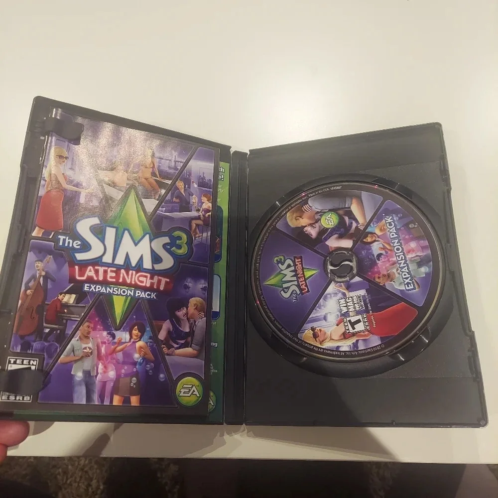 The Sims 3 Late Night Expansion Pack for PC (2010) with Manual (WIN/MAC DVD-ROM)